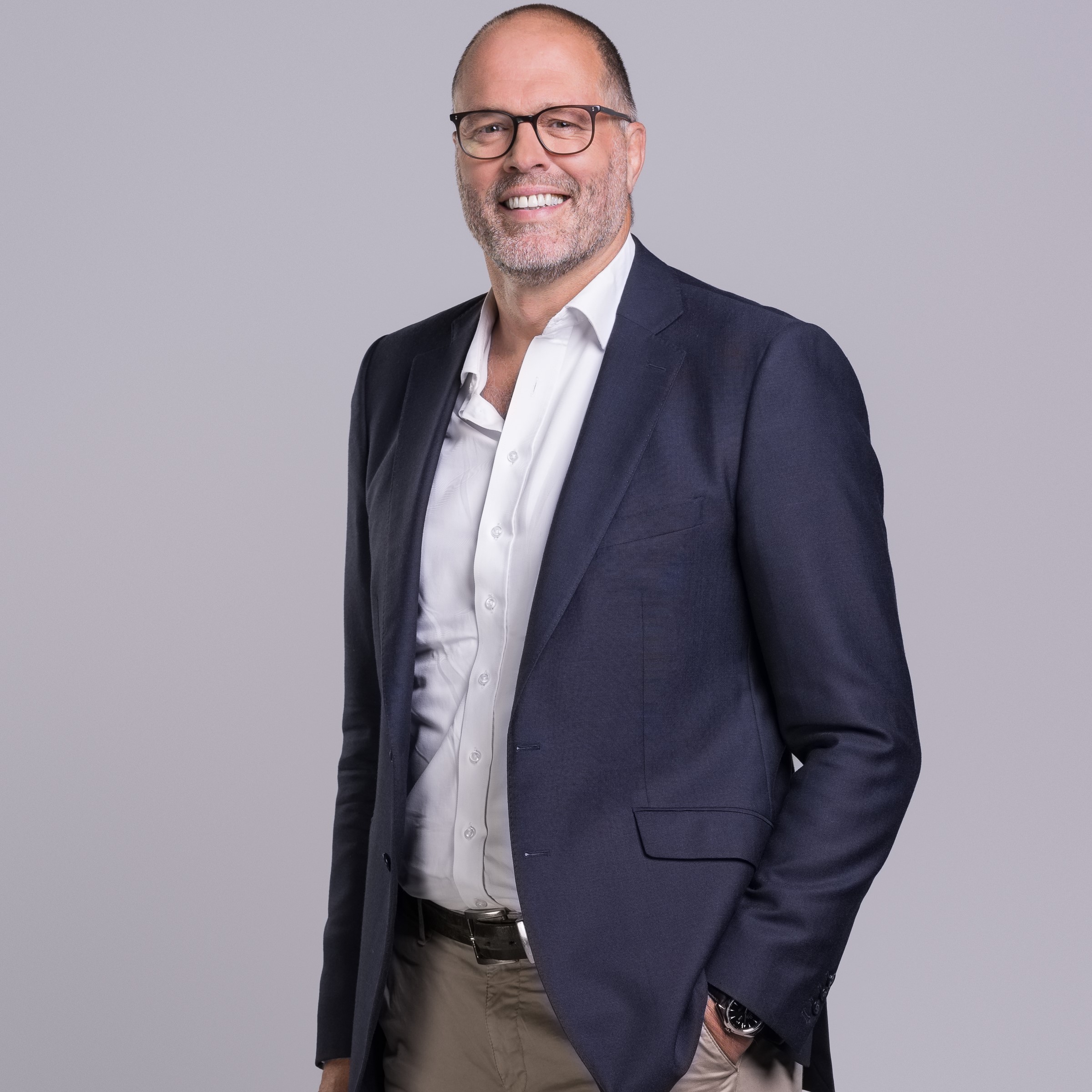 what is rugby player martin bayfield doing now his current life