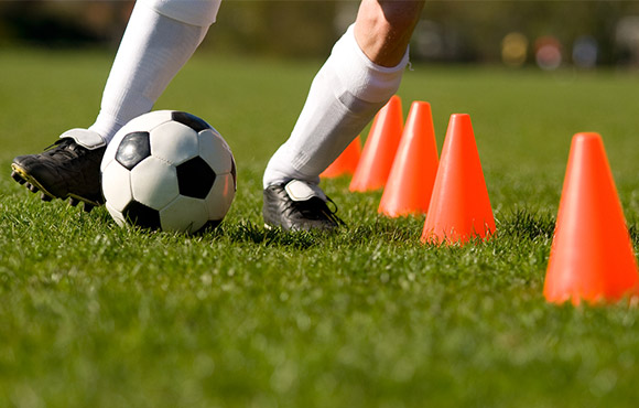 size 4 footballs training tips？ improve your skills with these drills