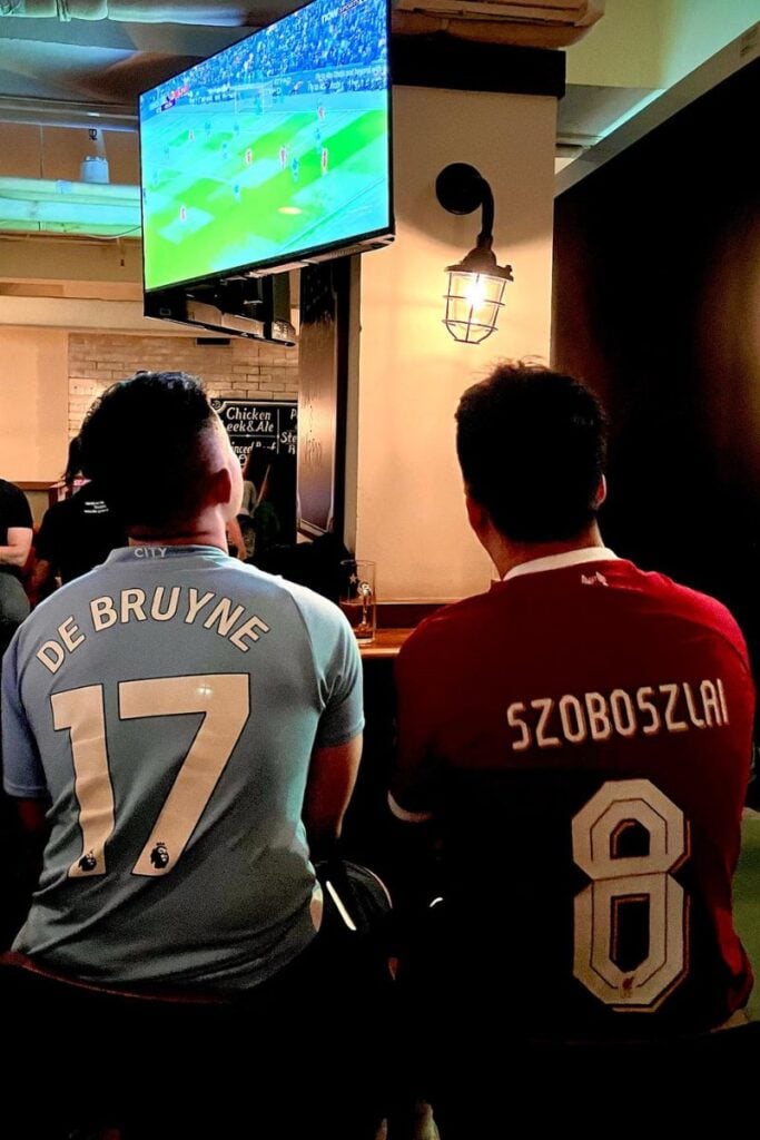 Where to watch soccer and rugby games? Top venues recommended!